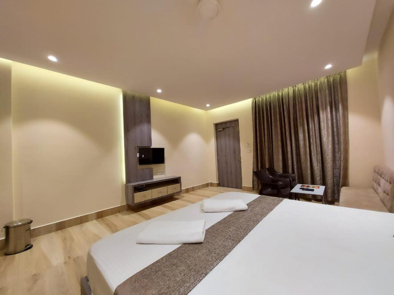 Parth King Beach Resort Mandarmani Ngoại thất bức ảnh